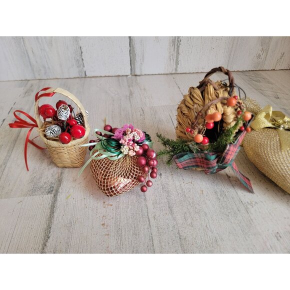 Vintage heart basket pinecone cranberry ornament Xmas set - Picture 2 of 10